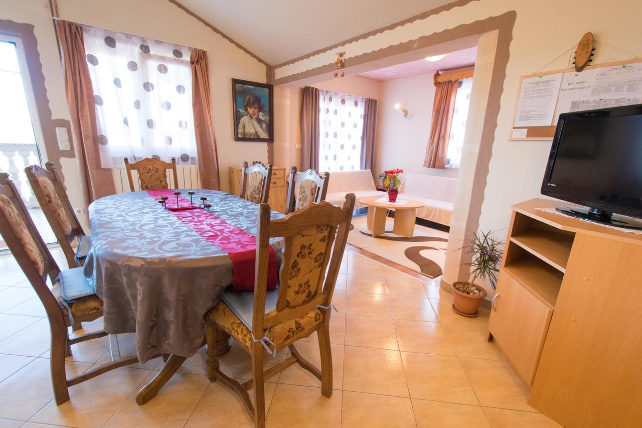 Apartment Hajdi Malinska Exteriér fotografie